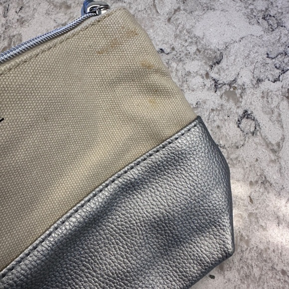 Paula's Choice Skincare Make-up bag - Picture 6 of 8